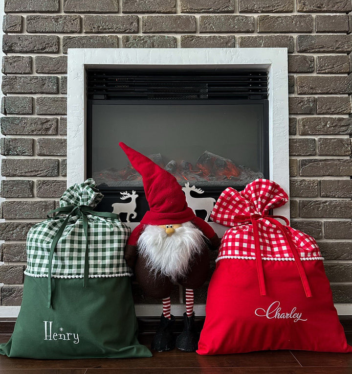 Double-layered festive Santa bag for kids' gifts