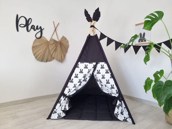 Teepee tent for kids , playhouse for kids , wigwam , tipi , kids playhouse , indoor playzone , neutral teepee print ,  black teepee tent