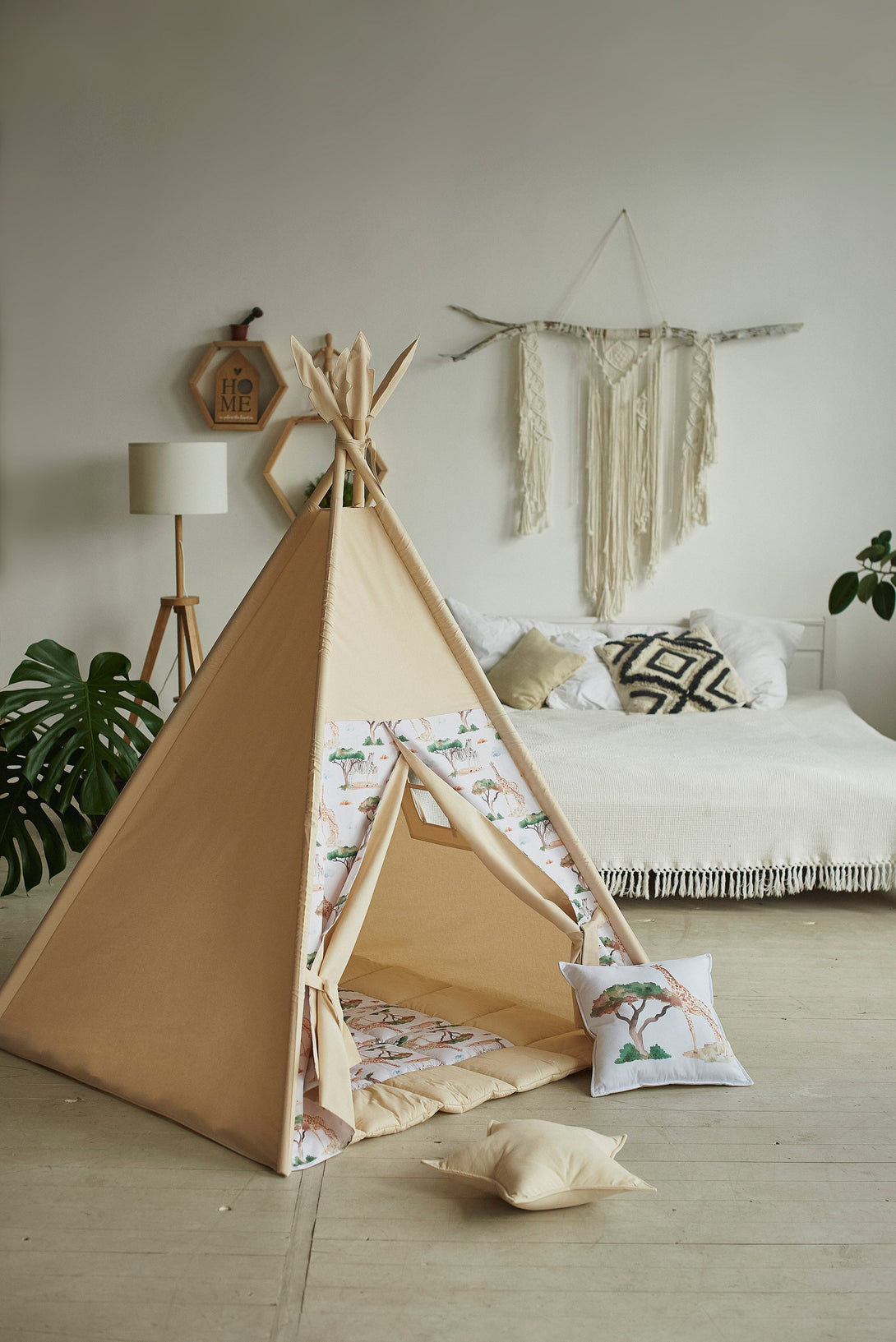 Adorable teepee tent for toddlers, a delightful 1 year old baby gift.