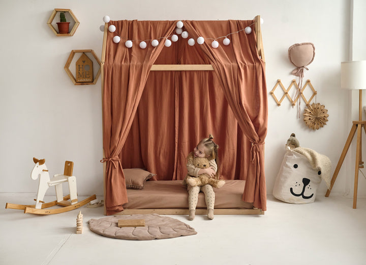 Secure ties ensure stability – Kids bed canopy crafted from durable muslin fabric.