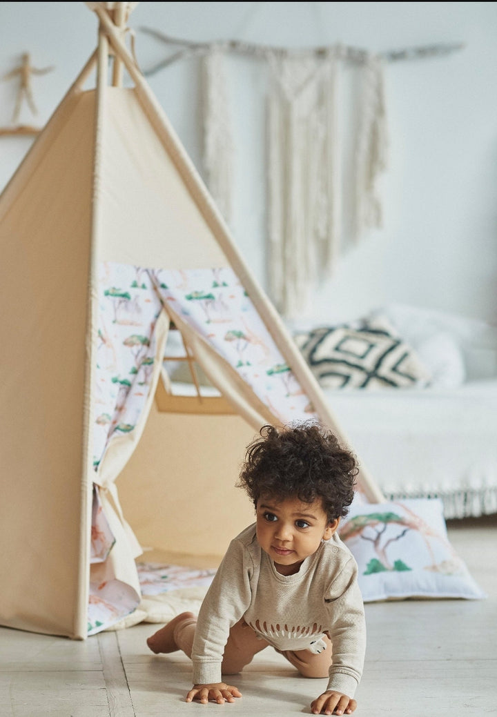 Elegant Beige Kids&#39; Teepee Tent: Where Imagination Blossoms