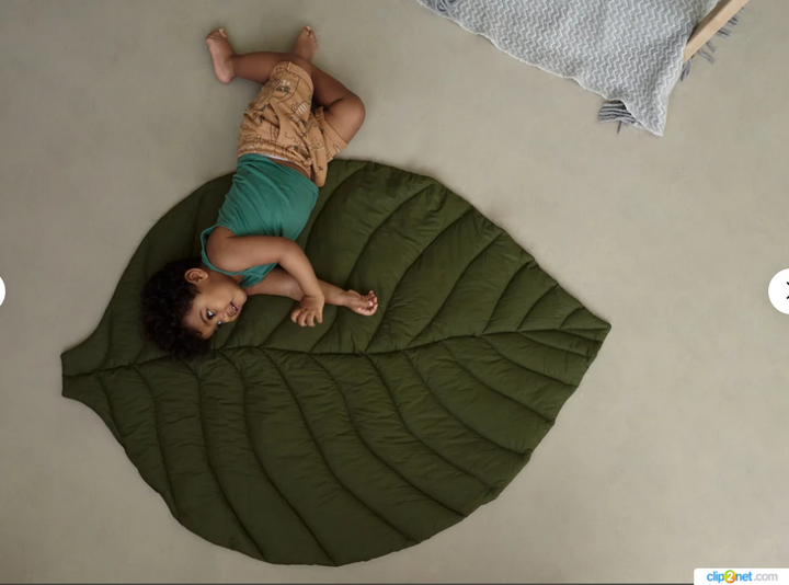 Product image from hellolittlefox - handmade item Dark natural green Leaf mat, unique nursery detail for kids hellolittlefox dark-natural-green-leaf-mat-unique-nursery-detail-for-kids hellolittlefox.myshopify.com
